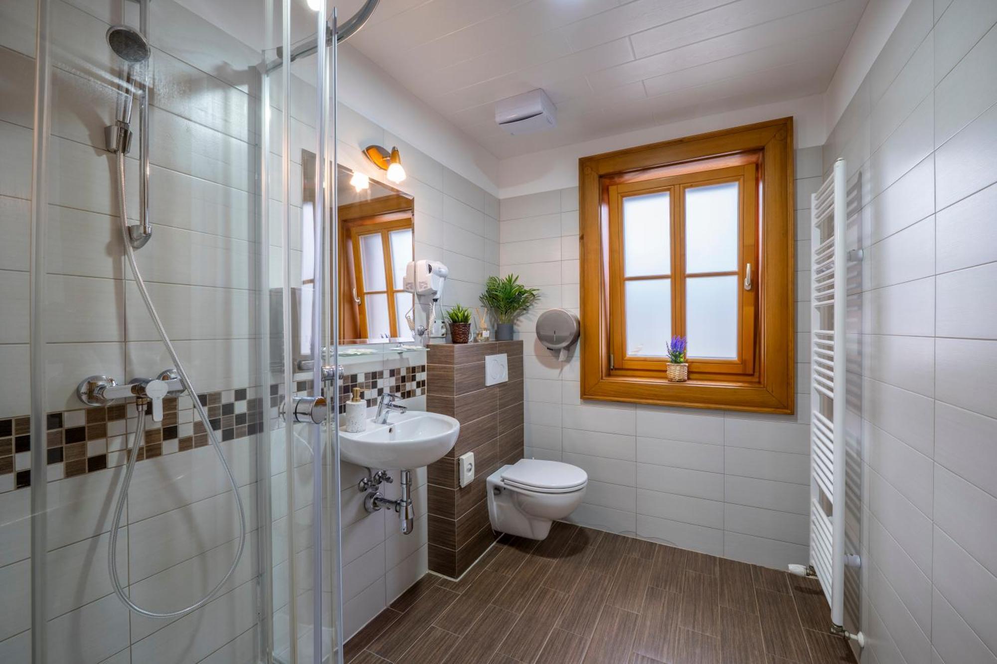 Koliba Hubertka Hotel Oravice Bagian luar foto